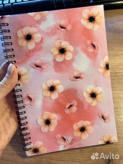 Набор тетрадей с цветами