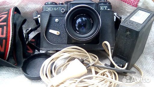 Зеркальный фотоаппарат зенит