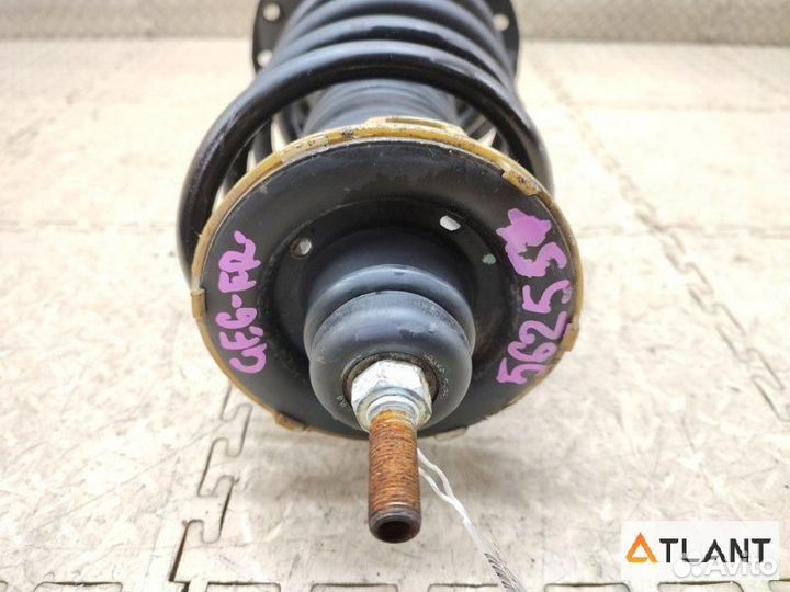 Стойка передняя правая honda FIT