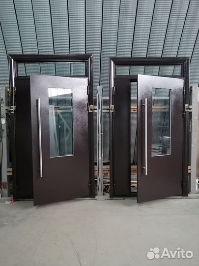Дверь входная металлическая