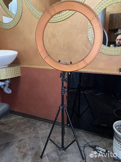 Кольцевая лампа 45 см со штативом RL 18