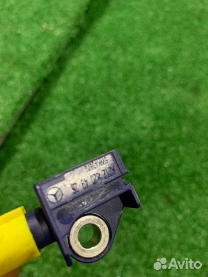 Датчик удара Mercedes-Benz E-Class C207 271860