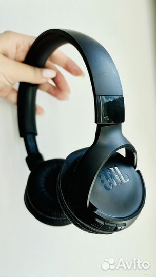 Беспроводные наушники jbl tune 520bt