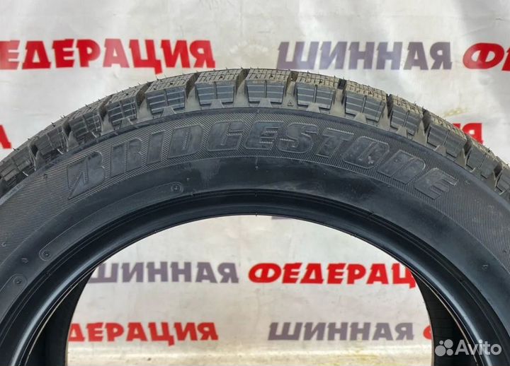 Bridgestone Blizzak Revo GZ 215/55 R17 94S