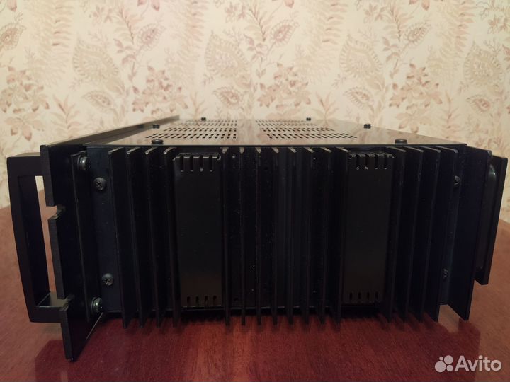 Yamaha, микшерный пульт Behringer Xenyx 802