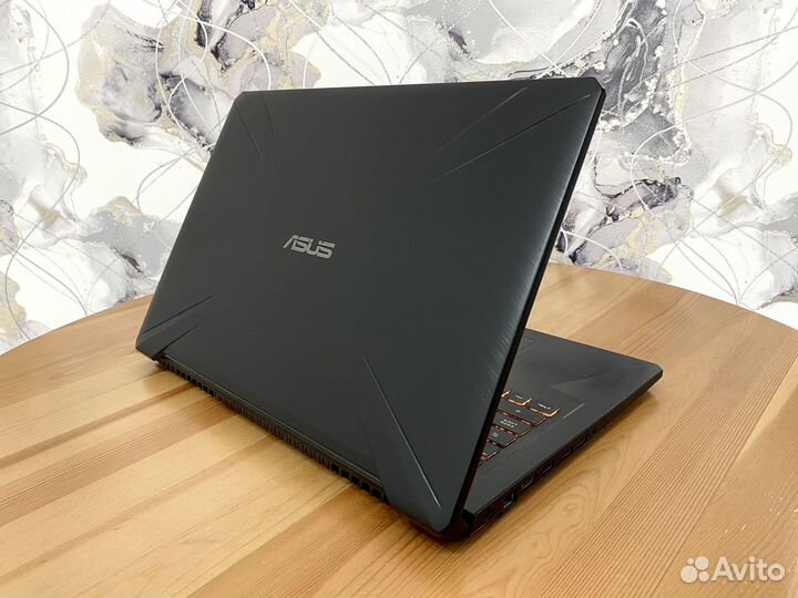 Asus 17.3