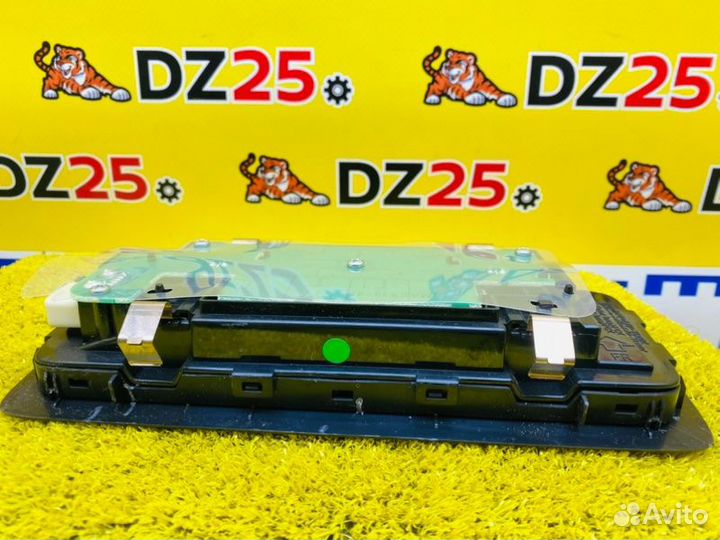 Светильник салона передний Lexus 145497