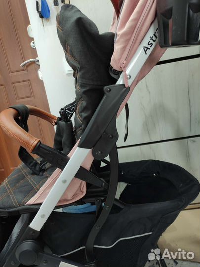 Прогулочная коляска carrello astra