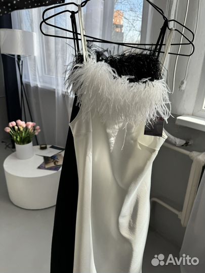 Платье комбинация с перьями новое 12storeez zara