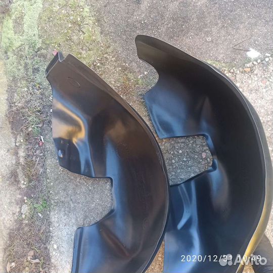 Подкрылки Mercedes 207-410 задние