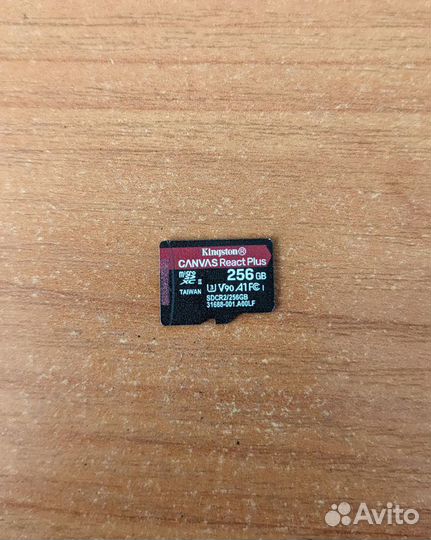 Карта памяти micro sdxc 256GB Canvas React Plus UH