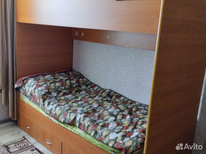 Двухъярусная кровать бу