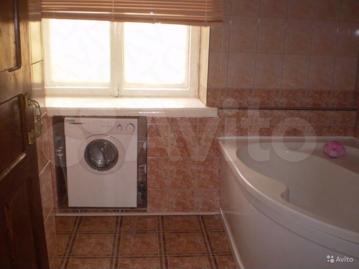 5-к. квартира, 117 м², 2/4 эт.