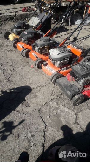 Газонокосилка бензиновая