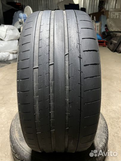 Michelin Pilot Super Sport 265/40 R19