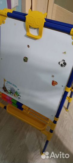 Меняю детский мольберт на большой сникерс