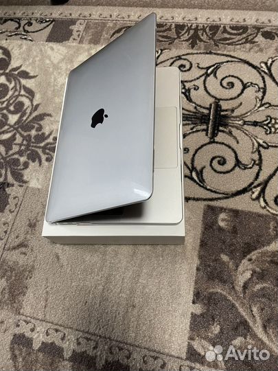 Macbook air 13 2020