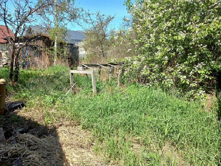 Дом 20 м² на участке 5 сот.