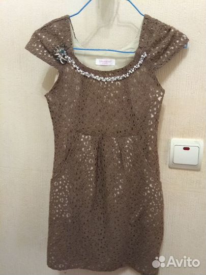 Платье на девочку 6-8лет