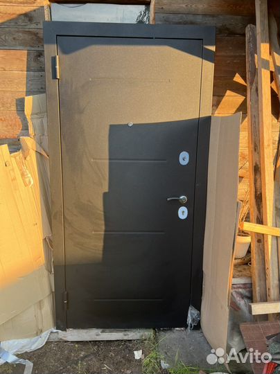 Дверь металлическая