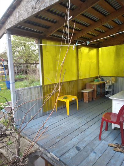 Дом 15 м² на участке 6 сот.