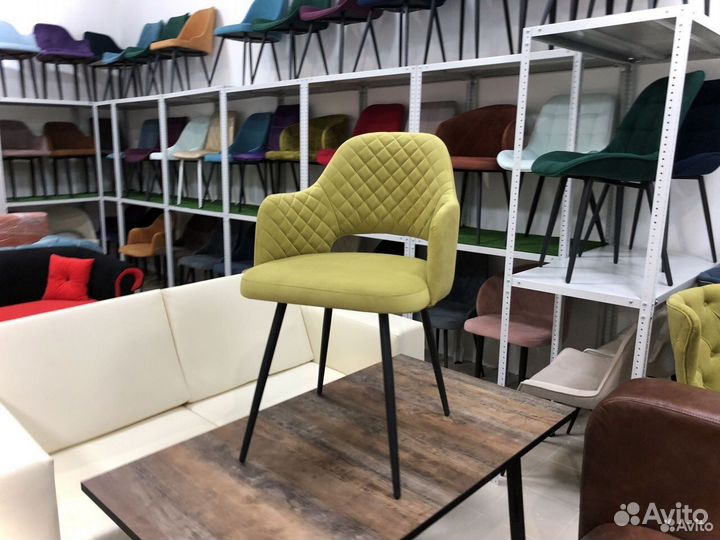 Стулья для кафе и баров