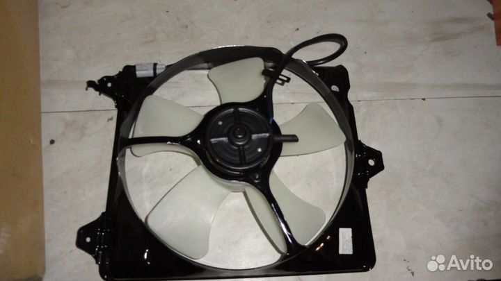 Диффузор радиатора Toyota Corolla/Avensis/Camry