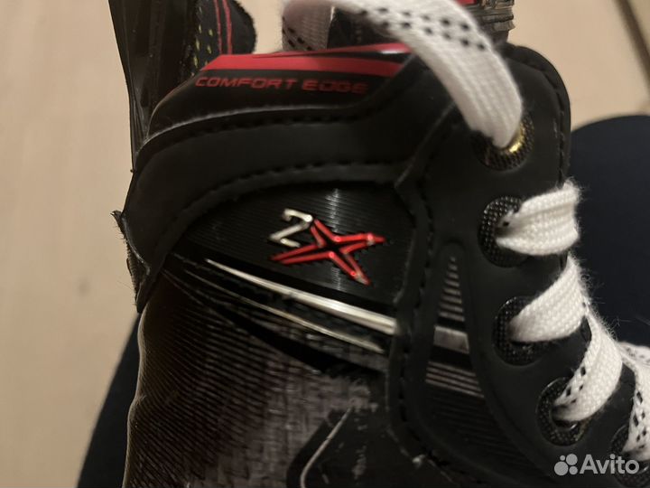 Коньки хоккейные