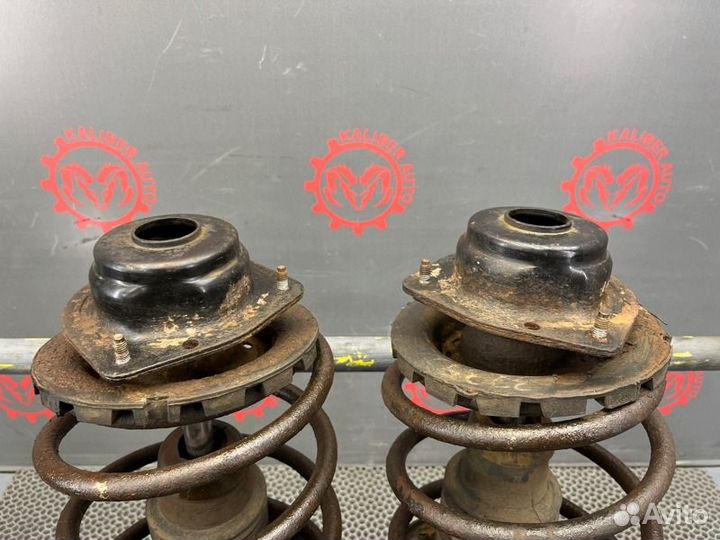 Стойки амортизаторы передние Dodge Caravan 3 2.4