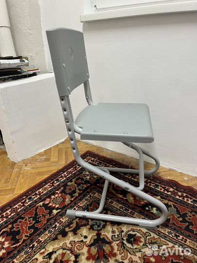 Стул для школьника новый
