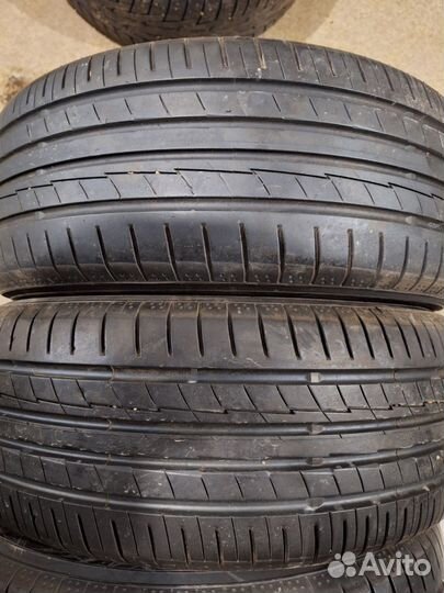 Yokohama BluEarth AE50 215/55 R17 94W