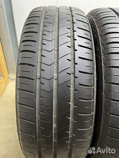 Bridgestone Ecopia NH100 RV 215/60 R17 96H