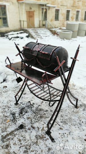Мангал с крышей от производителя