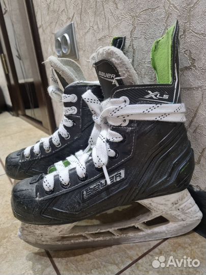 Хоккейные коньки bauer
