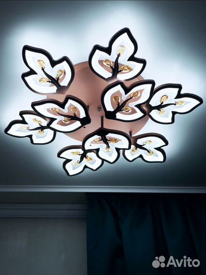 Люстра светодиодная потолочная 9 ламп