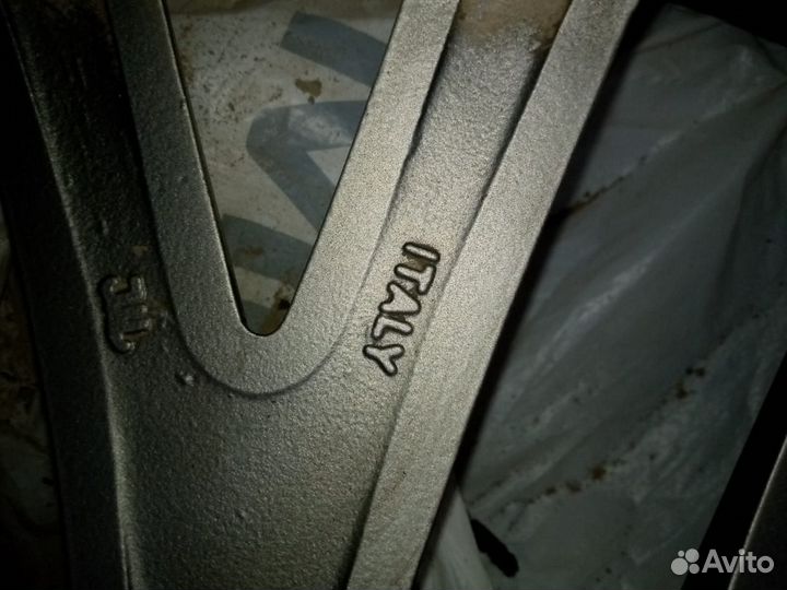 Продаю диски