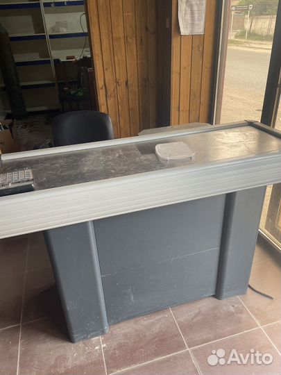 Кассовый стол для торгового магазина