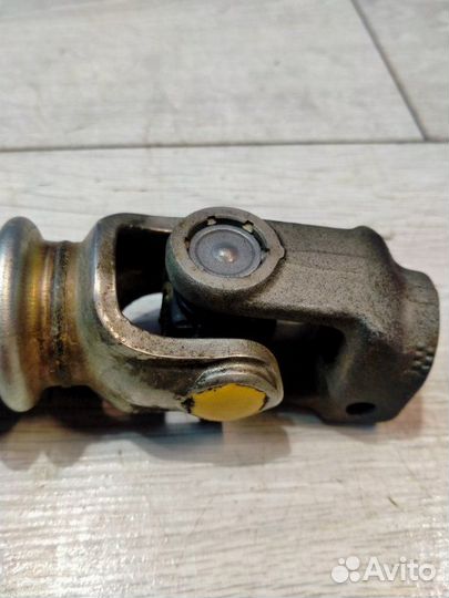 Рулевой карданчик Bmw 528I F10 N52B30 06.2010