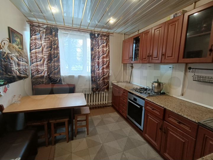 3-к. квартира, 65 м², 1/9 эт.