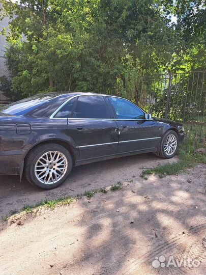 Audi A8 2.8 AT, 1995, битый, 358 149 км