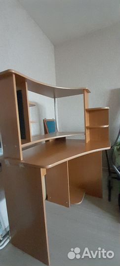 Компьютерный стол