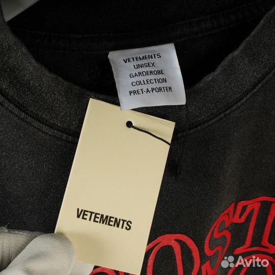 Футболка Vetements