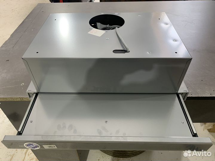 Продам вытяжка слайдер цвет серый ширина 50см