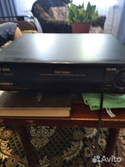 Видеомагнитофон