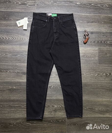 Джинсы Lacoste