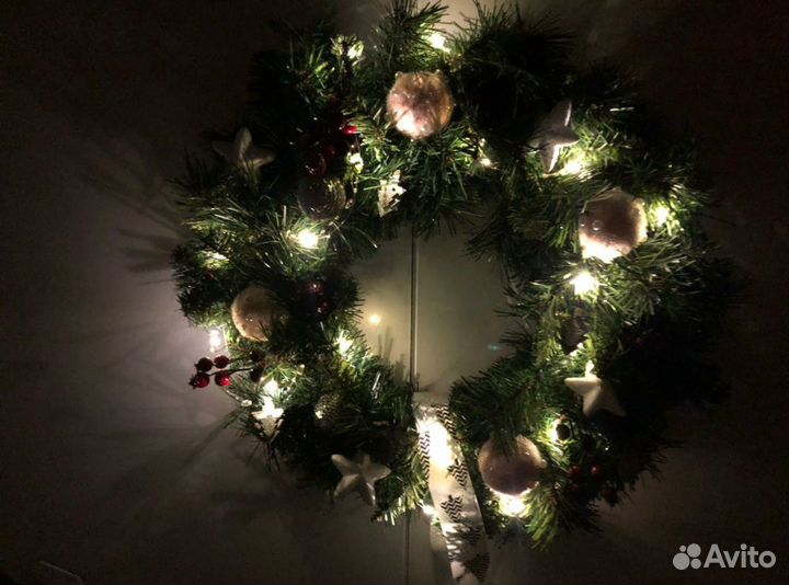 Новогоднее украшение-венок