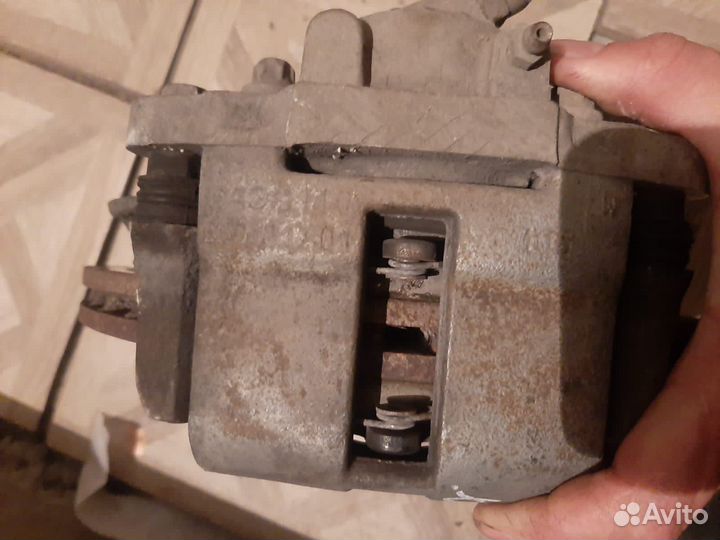 Тормоза передние гранта спорт в сборе