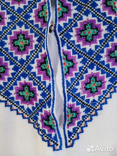 Старинная народная рубашка с оригинальной вышивкой