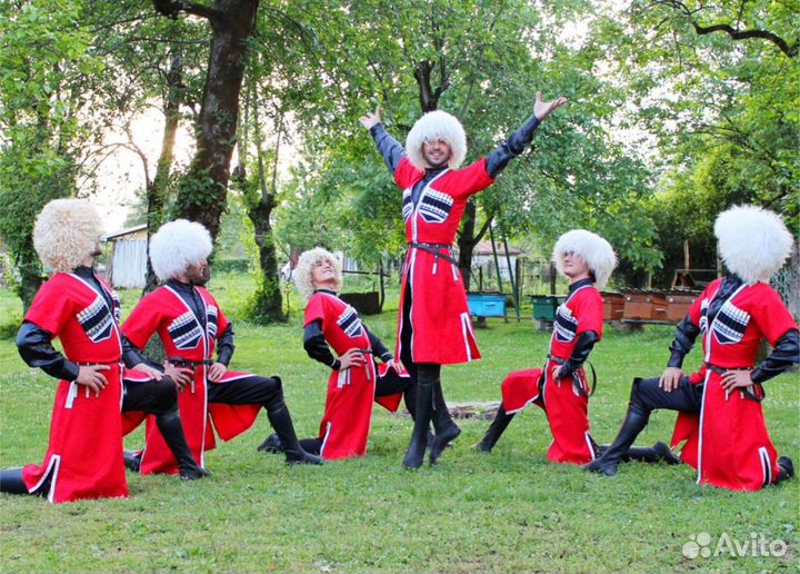 Гостеприимная Абхазия с застольем