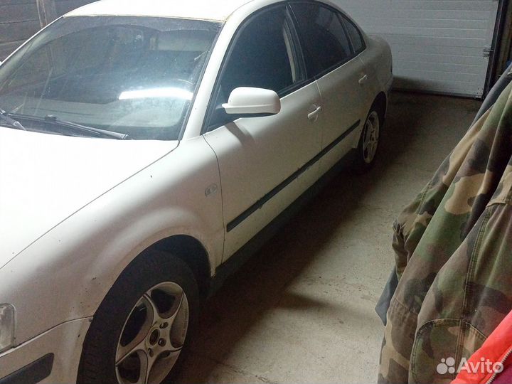 Volkswagen Passat 1.6 МТ, 1997, 130 000 км